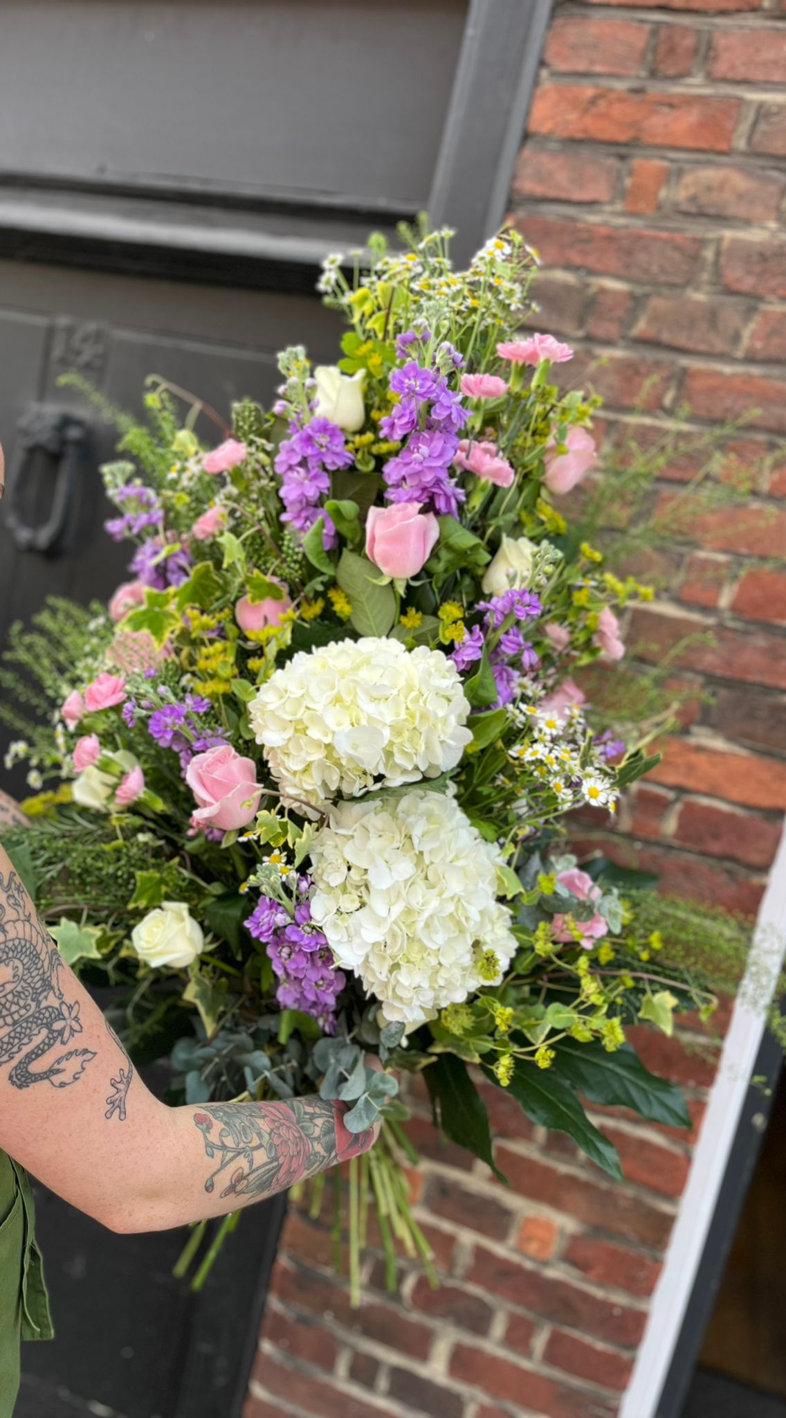 Florist Choice Luxury Tied Sheaf