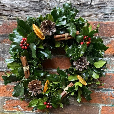 Holly Wreath Natural With Glitter